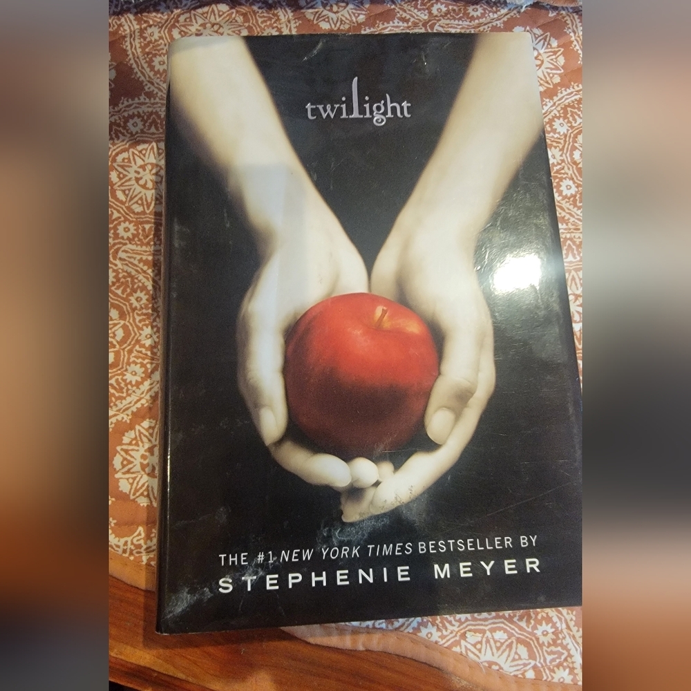 Twilight Book by Stephenie Meyer